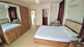 Villa | 4 bedrooms, iron/ironing board, bed sheets
