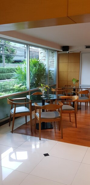 Restaurant - Sena house Paholyothin30 (Bangkok)