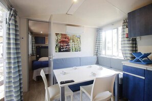 Deluxe Mobile Home | Private kitchen | Fridge - Camping Aurelia Club (Rome)