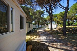Comfort Mobile Home, 2 Bedrooms | Bed sheets - Camping Aurelia Club (Rome)