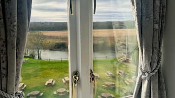 Standaard Twin kamer, en-suite badkamer, uitzicht op rivier | Uitzicht vanuit accommodatie