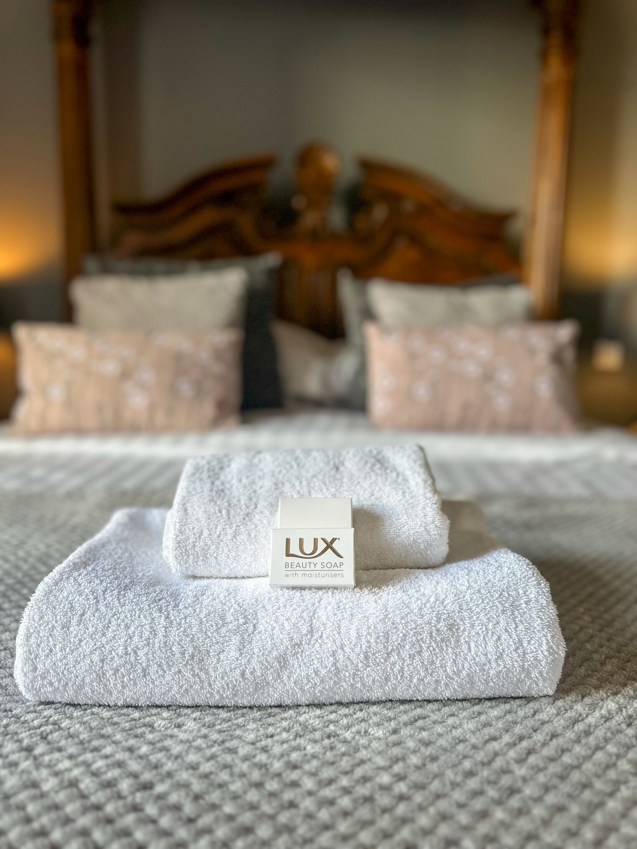 exclusive double room, ensuite, river view | 1 bedroom