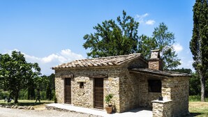 Exterior detail - Le Terre Di Caprano (Città di Castello)