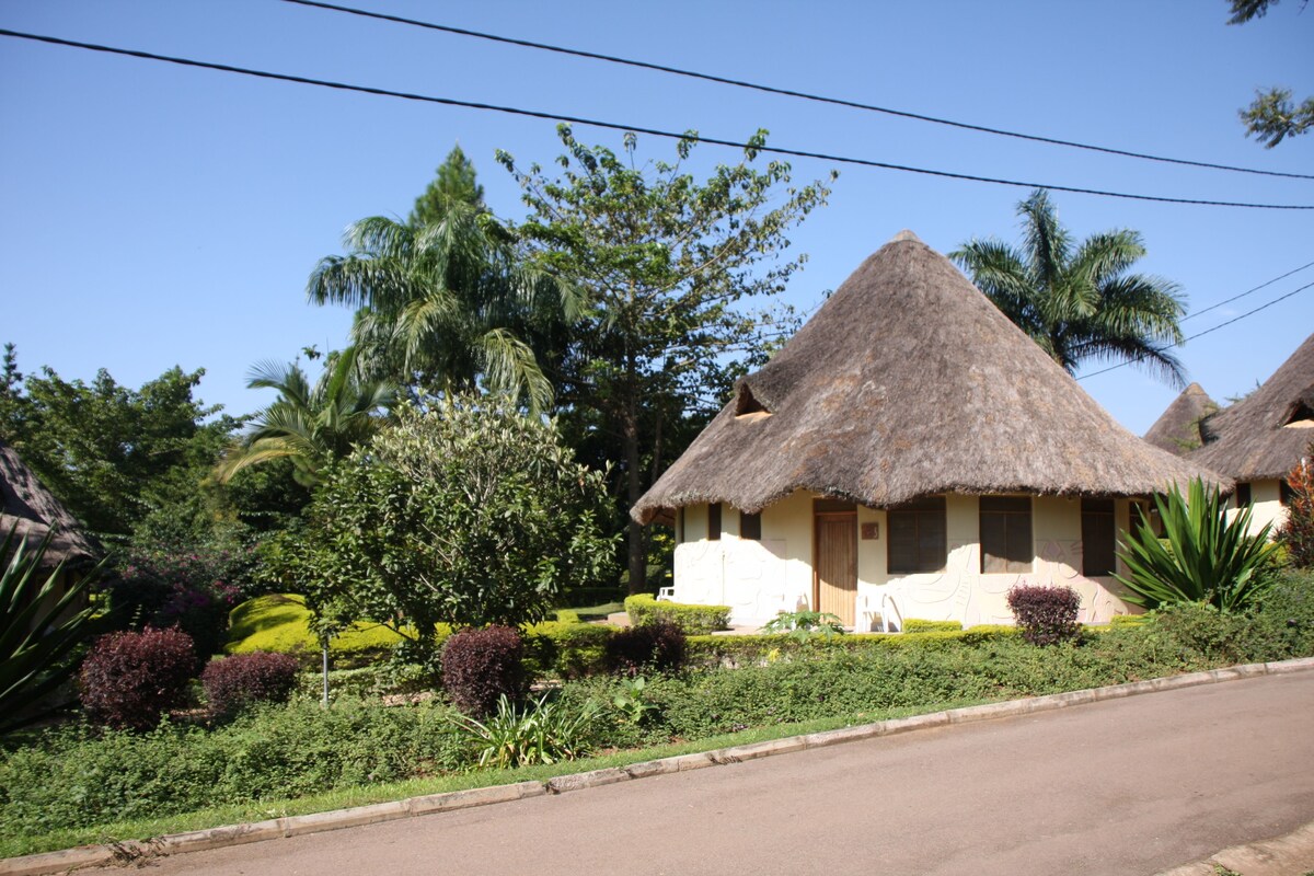 Double or Twin Room, Non Smoking, Garden View | Garden view