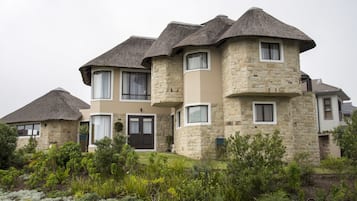 Casa Deluxe | Fachada del alojamiento
