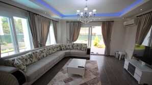 Villa, Pool View | Living room - Fenix 1 Solovilla (Fethiye)