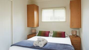 1 bedroom, free WiFi, bed sheets