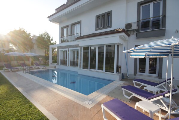 Front of property - Fenix 2 Solovilla (Fethiye)
