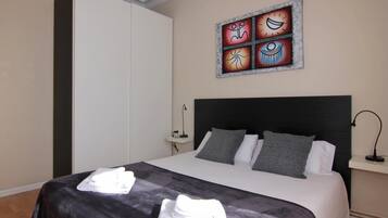 3 bedrooms, iron/ironing board, internet