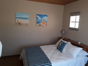 Family Apartment, 2 Bedrooms, Harbor View | 3 bedrooms, Egyptian cotton sheets, premium bedding, down comforters - Starfish Guesthouse (Luderitz)