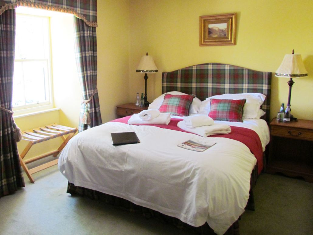 standard double room | premium bedding, individually decorated, individually furnished, desk