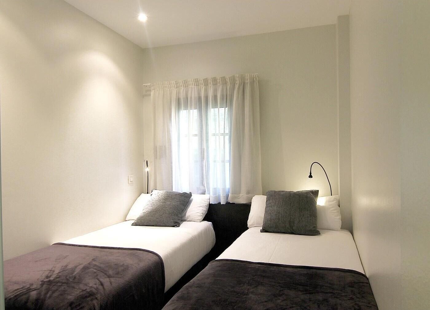 1 室のベッドルーム、アイロン / アイロン台、インターネット、ベッドシーツ