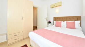 Apartment, 2 Bedrooms, Non Smoking | 2 bedrooms, desk, iron/ironing board, bed sheets - Olympia Apartments 6 Solovilla (Fethiye)