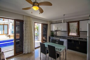 Apartment | Private kitchenette