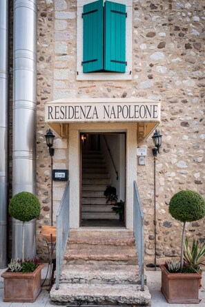 Property entrance - Residenza Napoleone (Rivoli Veronese)