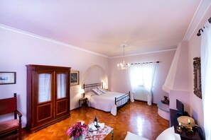 Maison, 4 chambres, piscine privée | Vue de la chambre