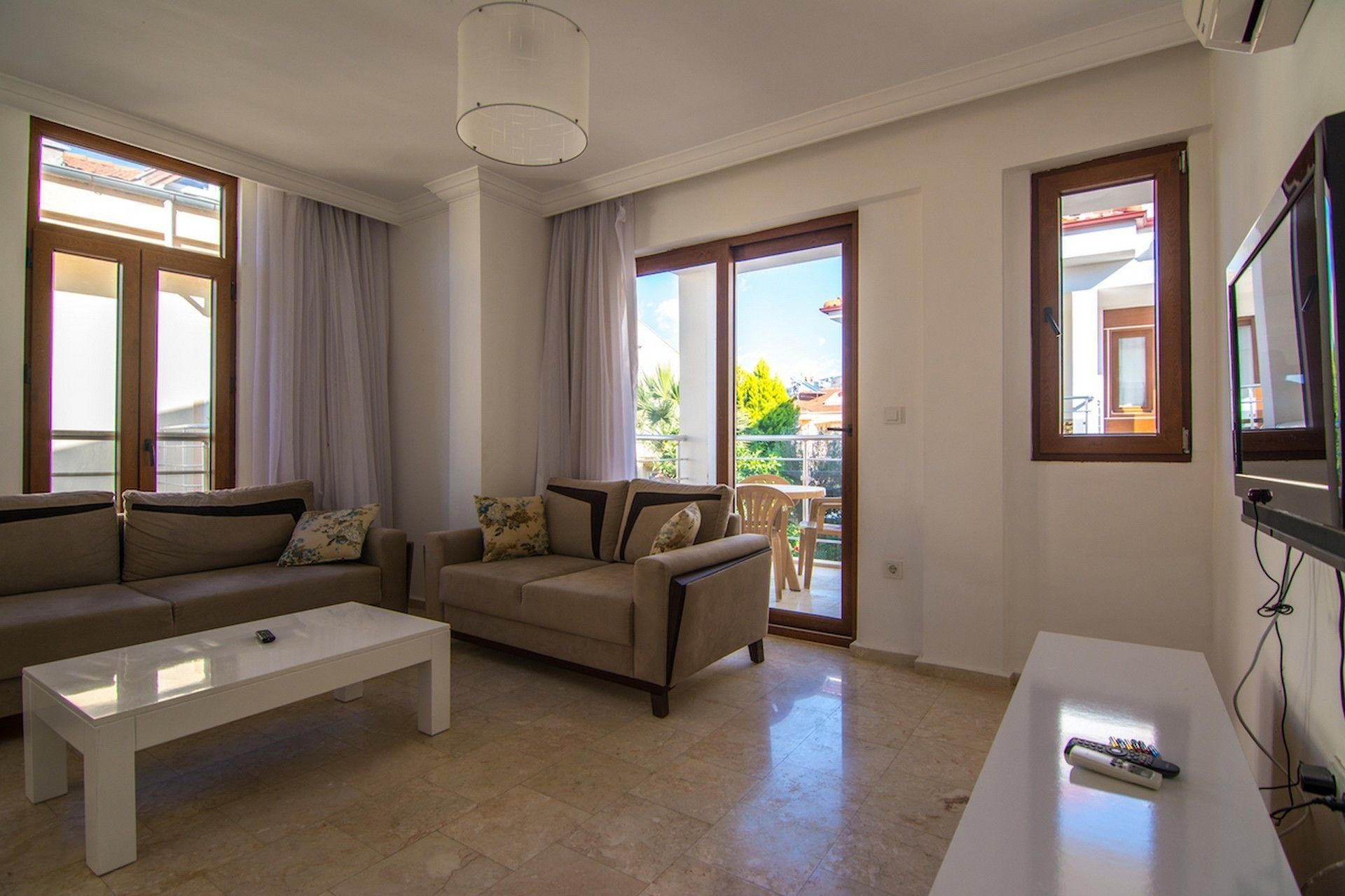 Apartment, Pool View | Living room | LCD TV, pay movies