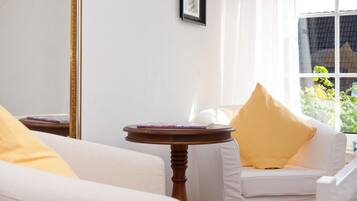 Double Room | Premium bedding, in-room safe, desk, rollaway beds