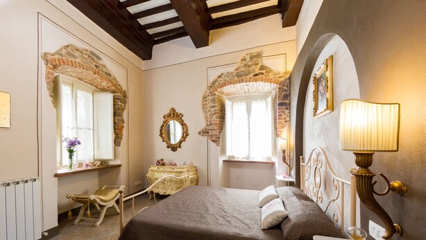 2 bedrooms, iron/ironing board, free cots/infant beds, free WiFi - Casa Alice (Cortona)
