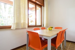 Essbereich im Zimmer