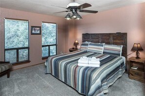 Cabaña, varias camas, hidromasaje, vista a la montaña | 3 habitaciones, wifi gratis y ropa de cama