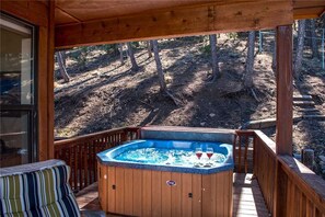 Cabin, Multiple Beds, Hot Tub, Mountain View | Spa
