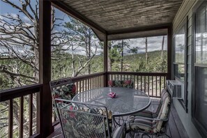 Cabaña, 1 cama Queen size y sofá cama, patio | Balcón