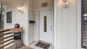 Exterior - Alto Family Escape - Four Bedroom Cabin with Hot Tub (Alto)