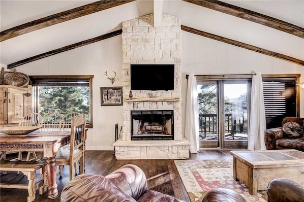 Cabin, Multiple Beds, Hot Tub, Mountain View | Living room | TV, fireplace, DVD player