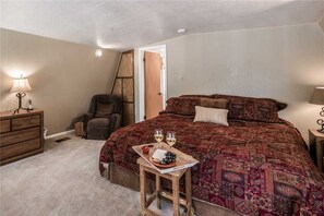 小屋, 多张床, 露台 | 3 多间卧室、免费 WiFi、床单