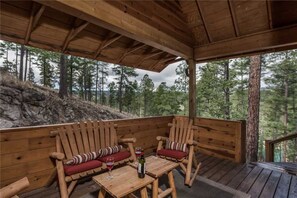 Ferienhütte, 2 Queen-Betten, Terrasse, Bergblick | Balkon
