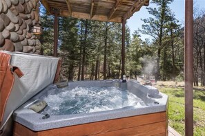 Cabin, Multiple Beds, Hot Tub, Mountain View | Spa