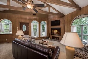 Cabin, Multiple Beds, Patio, Mountain View | Living room - Blue Bear Retreat - Eight Bedroom Cabin (Ruidoso)