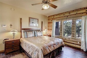 Cabin, Multiple Beds, Hot Tub, Mountain View | 7 bedrooms, free WiFi, bed sheets - Blue Lake Lodge - Seven Bedroom Cabin with Hot Tub (Ruidoso)