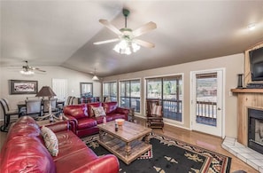 Room - Bogie - Five Bedroom Cabin with Hot Tub (Ruidoso)