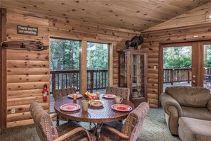 Cabin, Multiple Beds, Hot Tub, Mountain View | 7 bedrooms, free WiFi, bed sheets - Buffalo Lodge - Seven Bedroom Cabin with Hot Tub (Ruidoso)