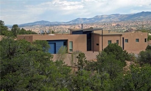 Exterior - Butterfly House - Two Bedroom Home (Santa Fe)