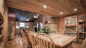 Unclassified image, 4 of 23, button - Casa McClaran - Five Bedroom Cabin (Ruidoso)