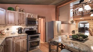 Unclassified image, 2 of 23, button - Casa McClaran - Five Bedroom Cabin (Ruidoso)