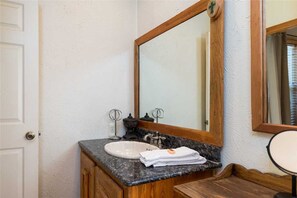 Cabin, Multiple Beds, Patio | Bathroom