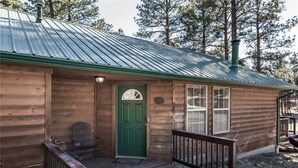 Exterior - Cowboy Cabin - Two Bedroom Cabin with Hot Tub (Ruidoso)