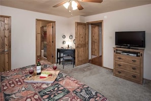 Chalet rustique, Plusieurs lits, patio, vue sur la montagne | 3 chambres, accès au Wi-Fi (inclus), literie fournie