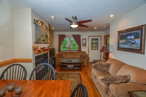 House, Multiple Beds, Hot Tub | Living room | TV, fireplace, DVD player