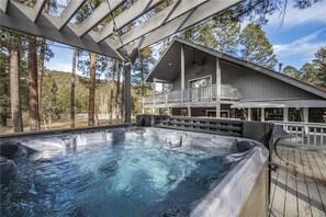 Ferienhütte, Mehrere Betten, Whirlpool | Wellness