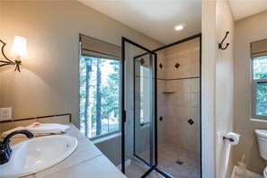 Kabin, Beberapa Tempat Tidur, patio | Kamar mandi