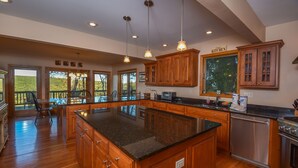 Unclassified image, 5 of 19, button - Big Chill 5 Bedroom House (McHenry)