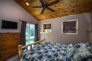 3 bedrooms, free WiFi, bed sheets - Happy Landing 3 Bedroom House (McHenry)