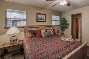 Condo, Multiple Beds, Patio, Mountain View