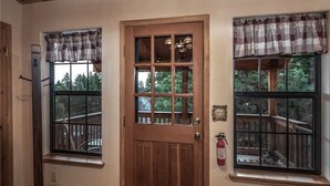 Interior - Gareys Deer Haven - Three Bedroom Cabin (Ruidoso)