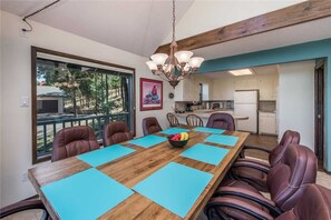 Ferienhütte, Mehrere Betten, Whirlpool, Blick auf den Golfplatz | Eigene Küche | Kühlschrank, Mikrowelle, Ofen, Herdplatte